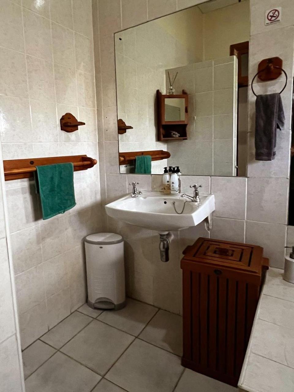 Bleu Bird Guesthouse Durban Dış mekan fotoğraf