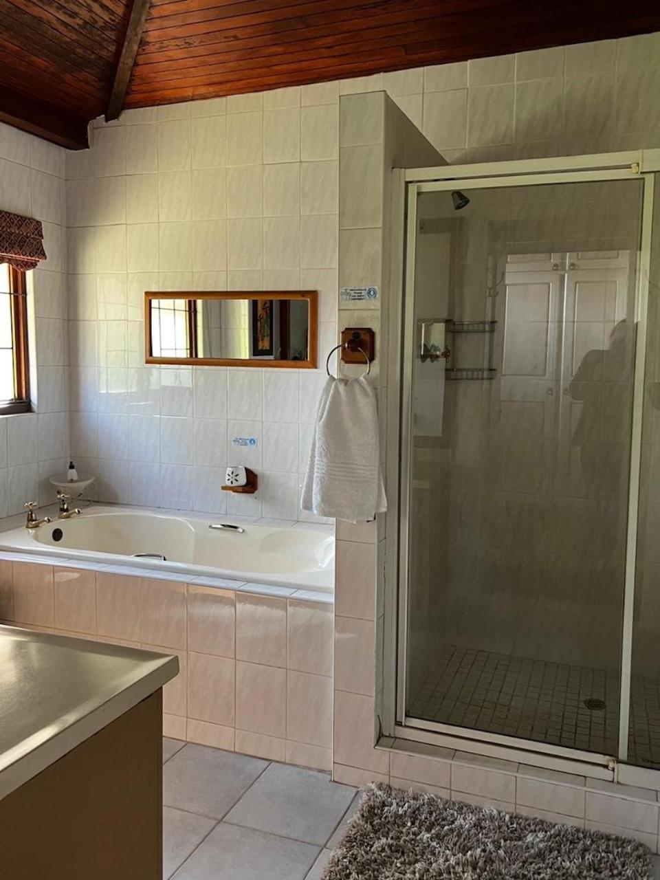 Bleu Bird Guesthouse Durban Dış mekan fotoğraf